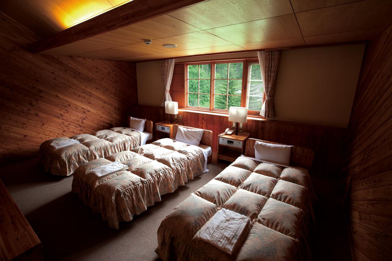 Minamifurano Log Hotel Larch Lake Kanayama חדר תמונה