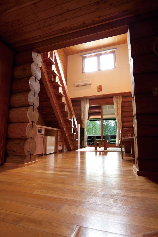 Minamifurano Log Hotel Larch Lake Kanayama חדר תמונה