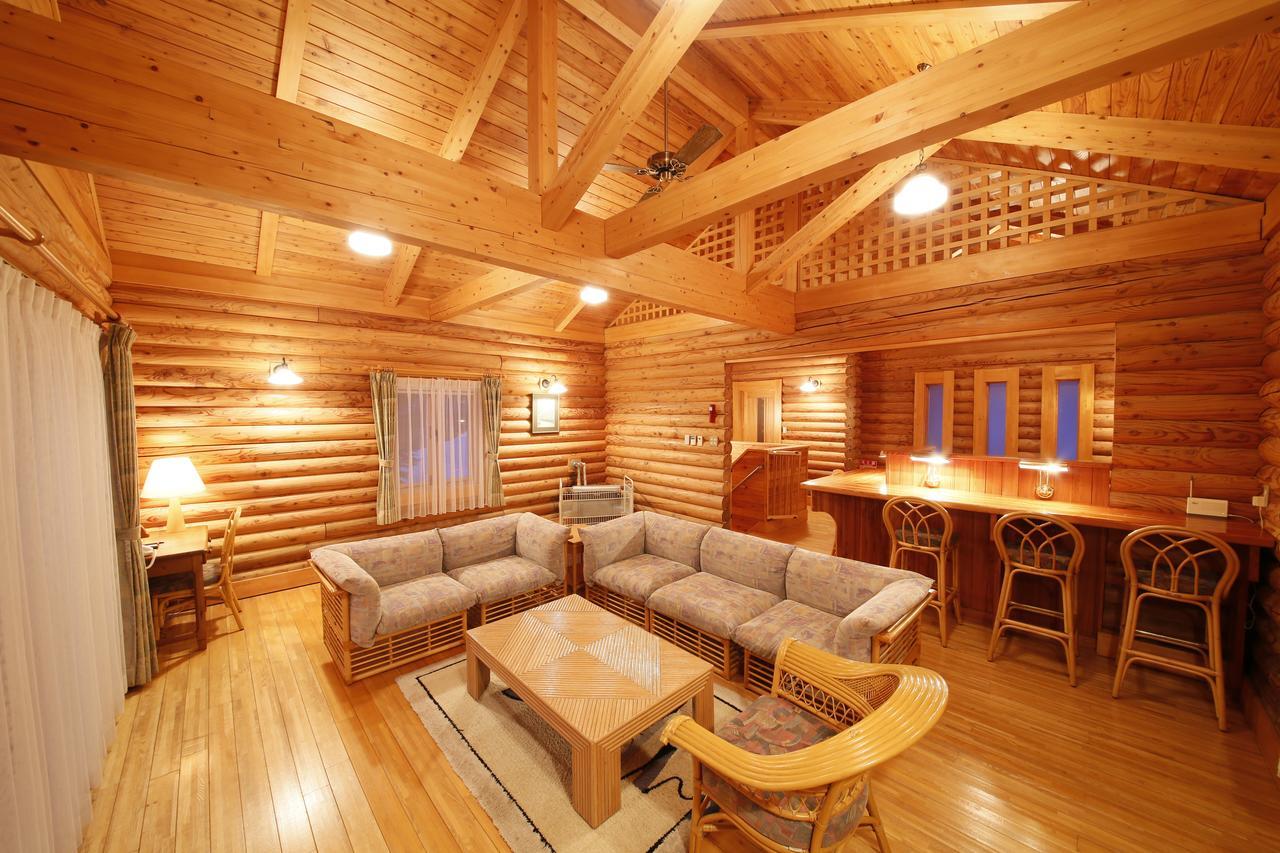 Minamifurano Log Hotel Larch Lake Kanayama חדר תמונה