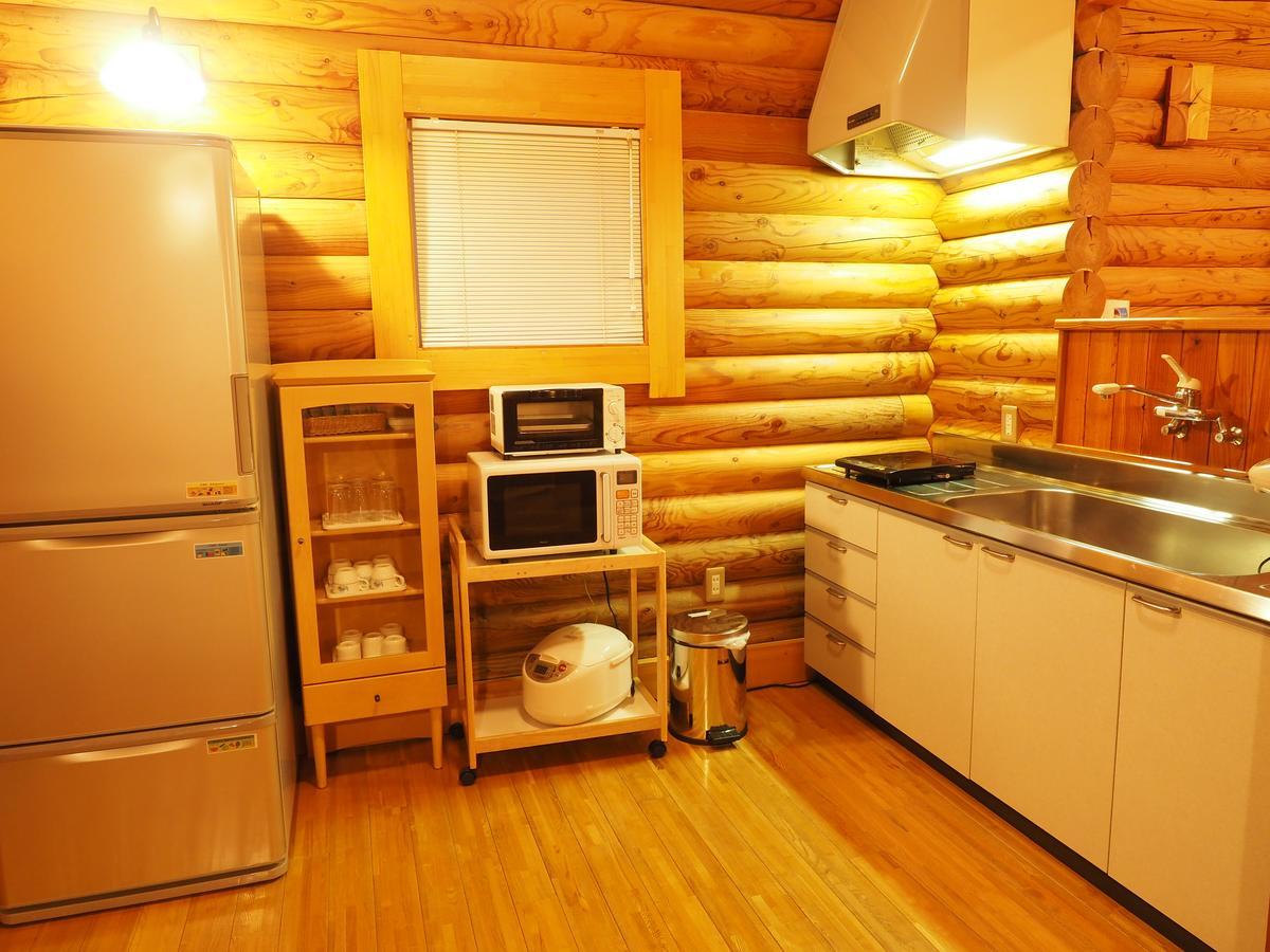 Minamifurano Log Hotel Larch Lake Kanayama חדר תמונה