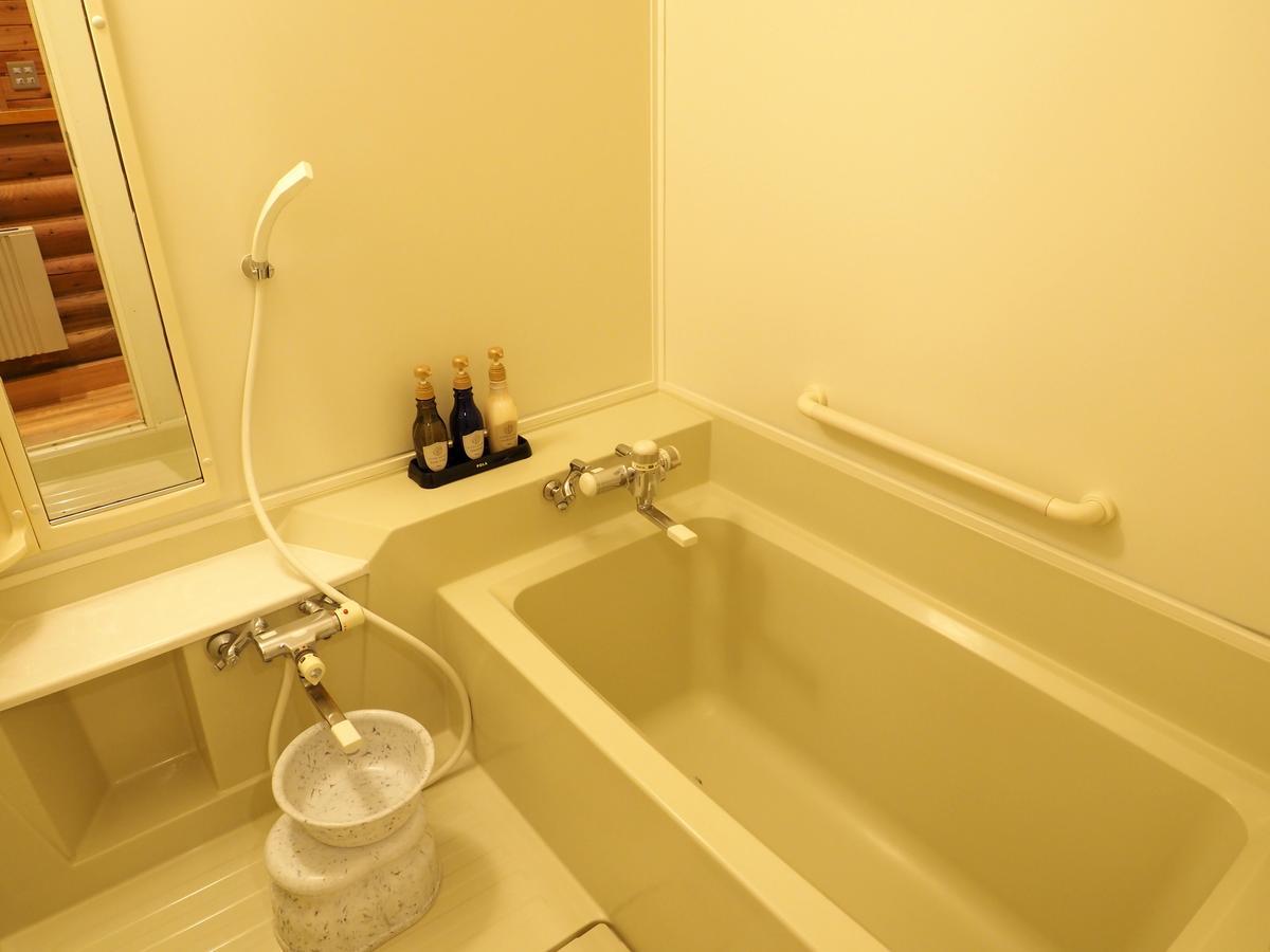 Minamifurano Log Hotel Larch Lake Kanayama חדר תמונה